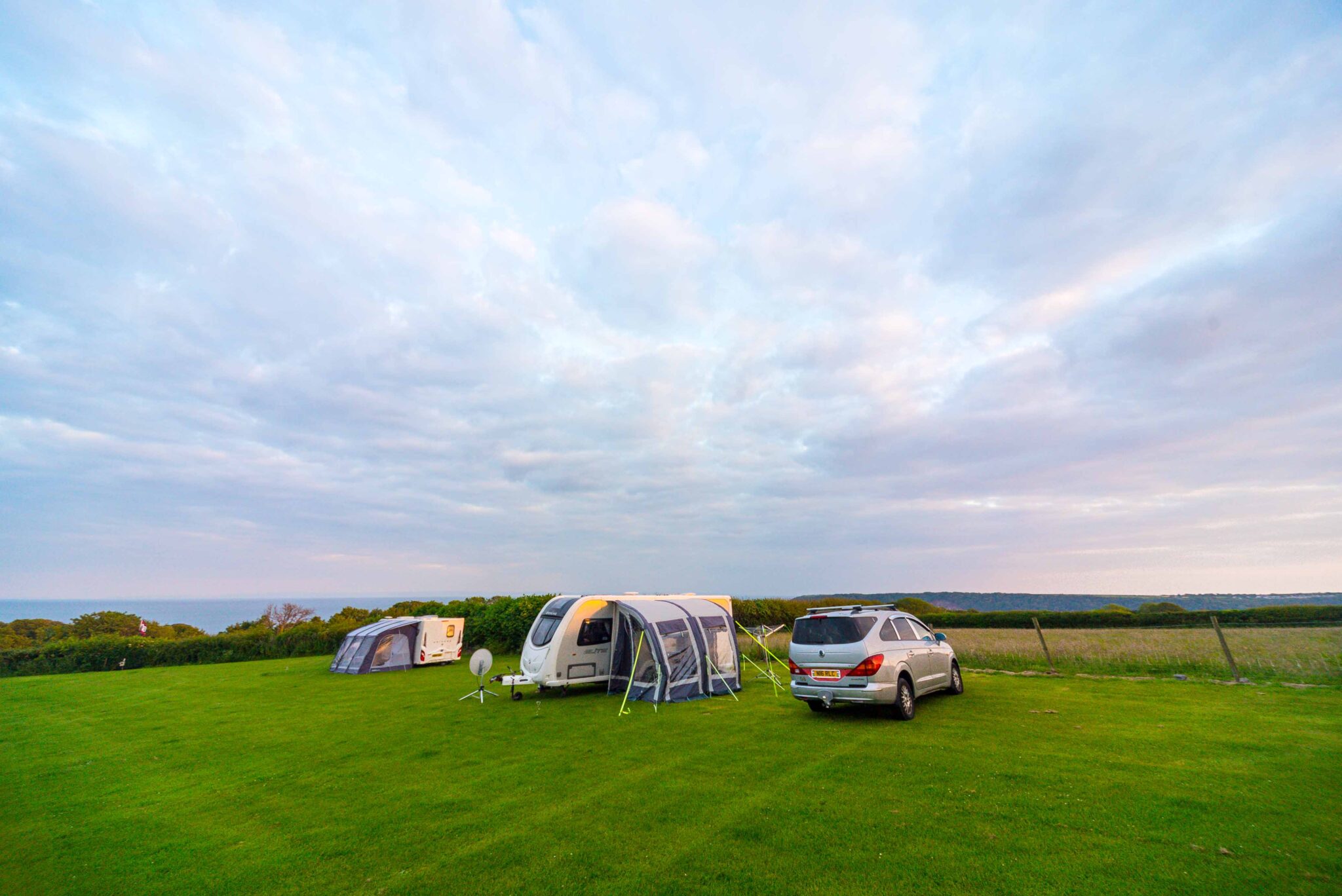 Main Field Ivy Cottage Caravan Park